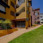Cubo's Conde Rudi Pool&parking Lejlighed *