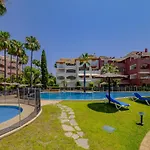 Cubo's Conde Rudi Pool&parking Lejlighed Marbella